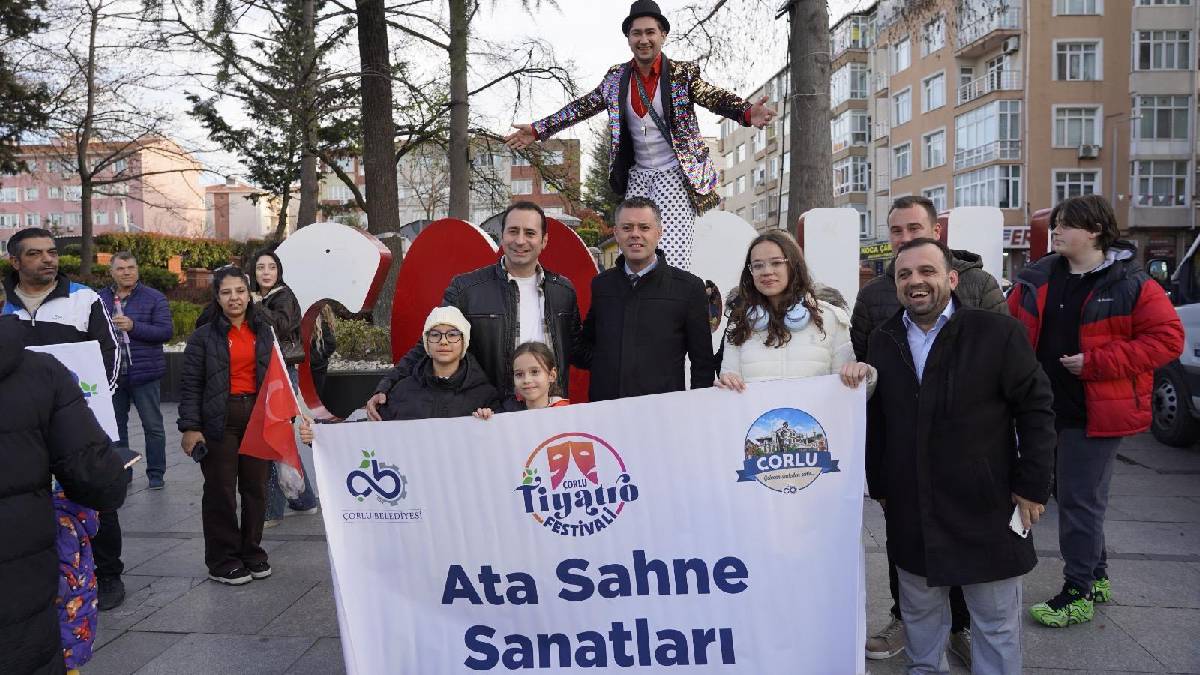 4. Çorlu Tiyatro Festivali coşkuyla başladı