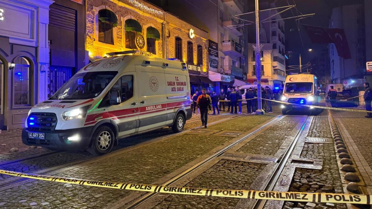 Kocaeli’de eğlence mekanına silahlı saldırı: 3 ölü, 2 yaralı