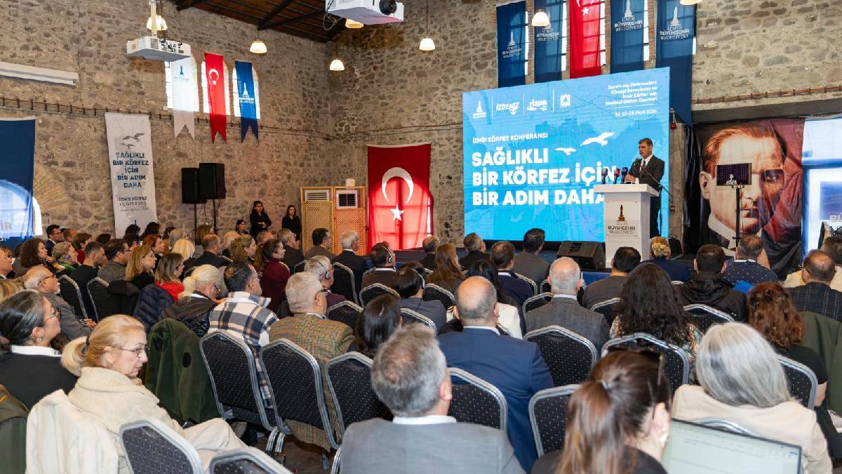 Başkan Tugay’dan İzmir Körfezi için ortak mücadele çağrısı