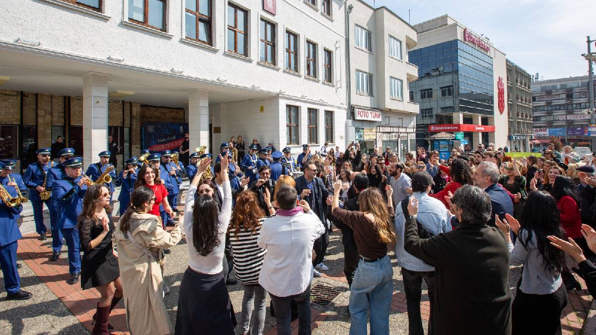 Bursa’da 'Dünya Tiyatro Günü' kutlaması