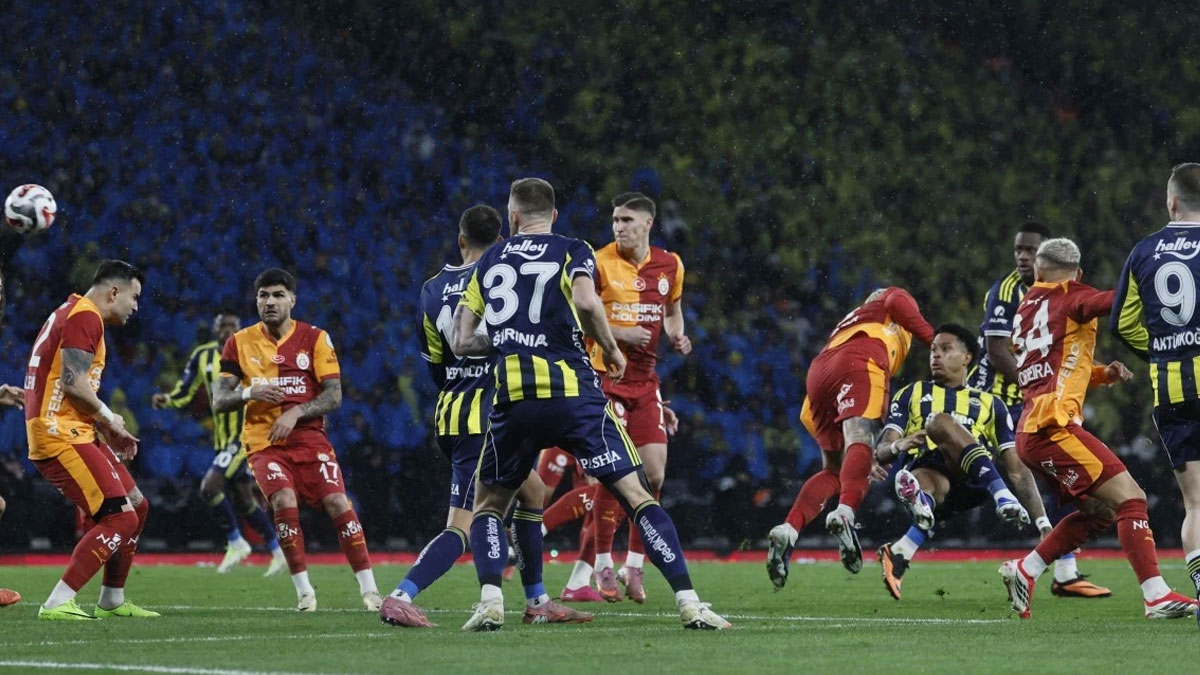 Galatasaray - Fenerbahçe derbisinin tarihi açıklandı