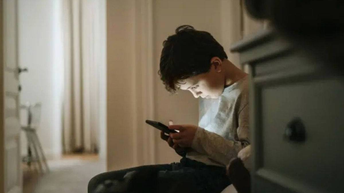 Çocukların ekran süresi kısaltılabilir: Uzmanlardan beş öneri