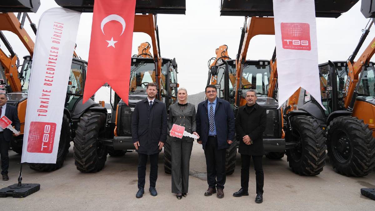 Başkan Subaşı, TBB’den hibe edilen aracı teslim aldı