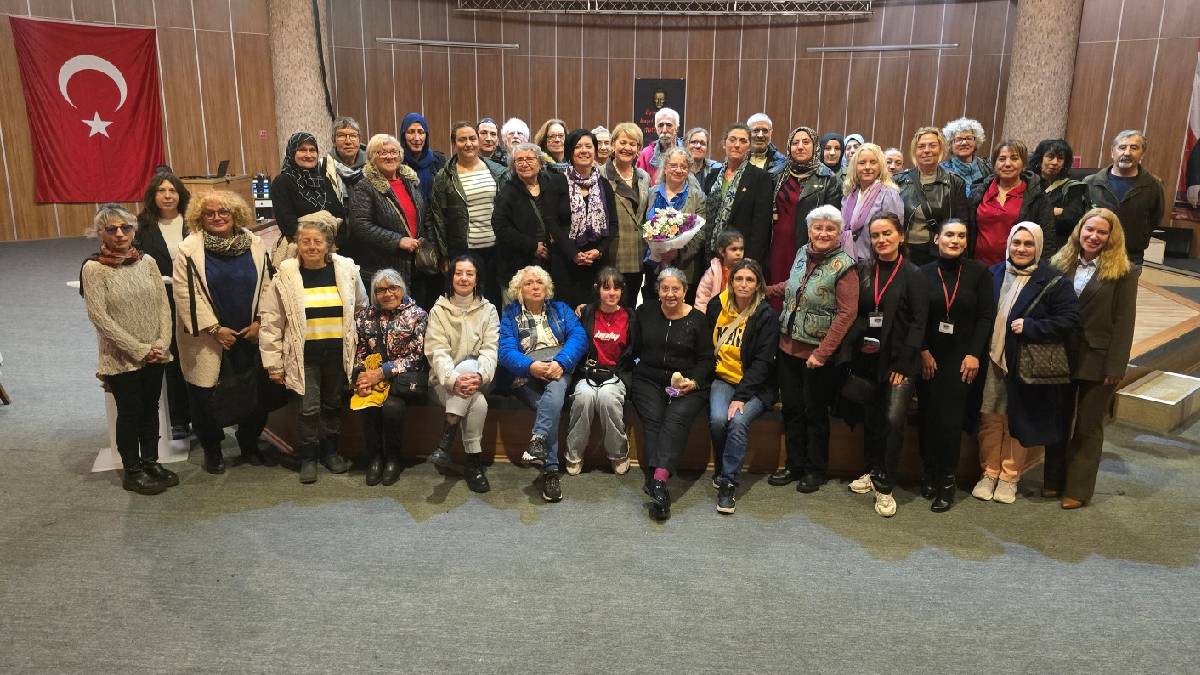 Bodrum’da “Kadın Çocuk Yoksulluğu ve Dayanışma Söyleşisi” düzenlendi