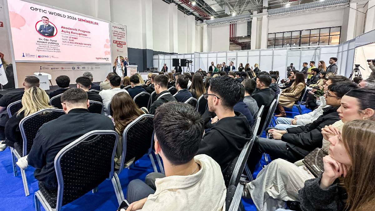 Optic World İzmir’de miyopi masaya yatırıldı