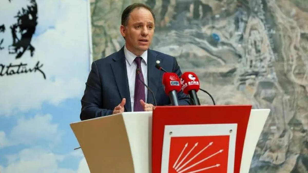 CHP'li Yavuzyılmaz: Zafer Havalimanı üst üste 266 aydır zarar ediyor