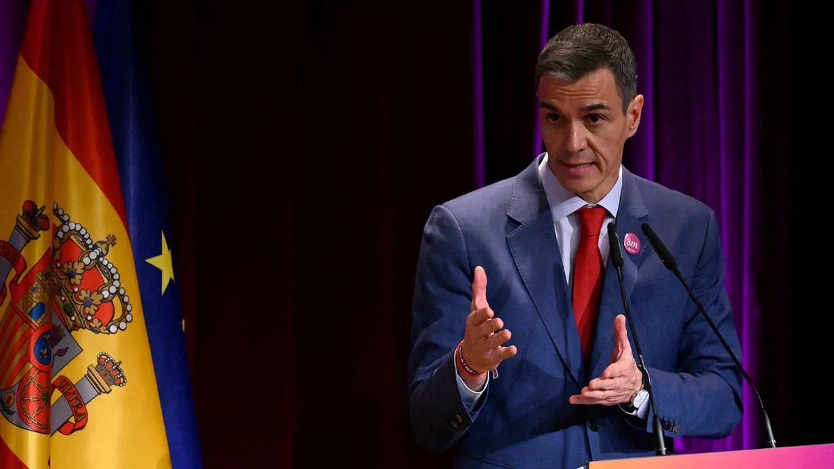 İspanya, ABD askeri uçaklarına hava sahasını kapattı