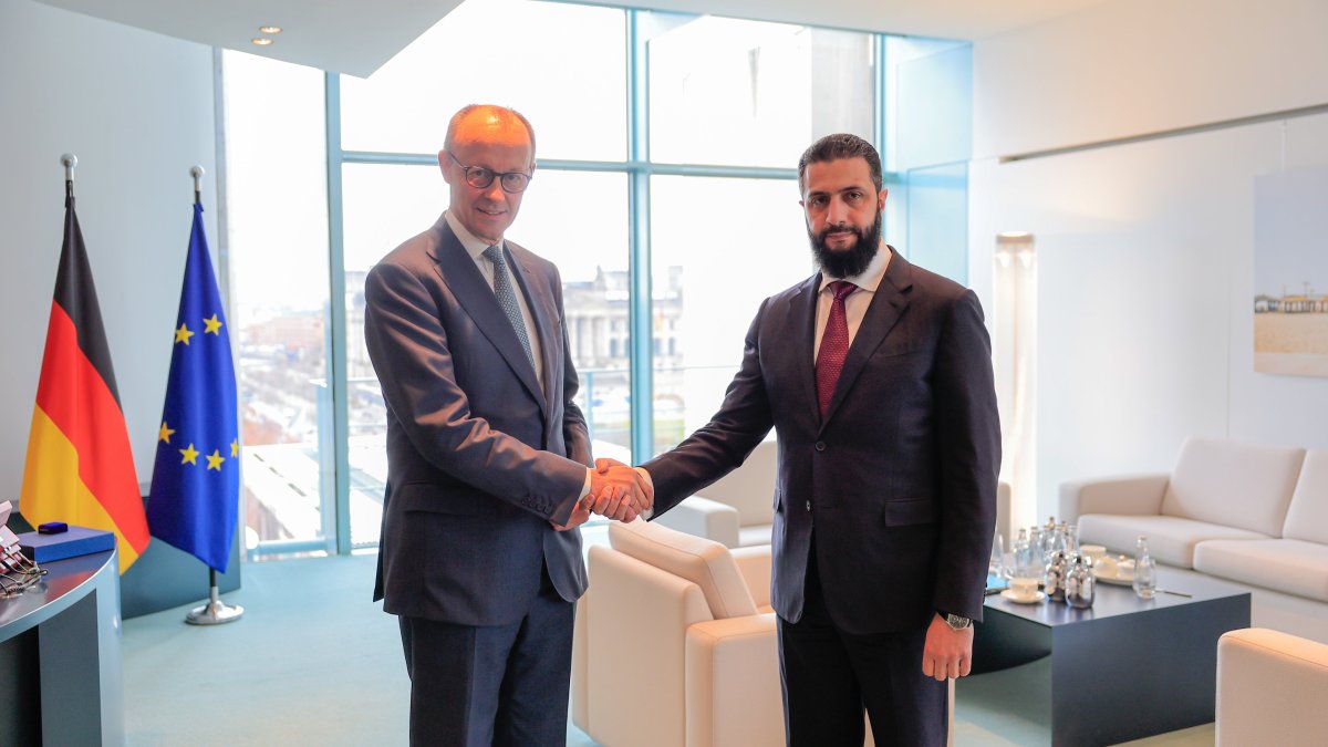 Suriye Cumhurbaşkanı Şara, Almanya Başbakanı Friedrich Merz ile görüştü