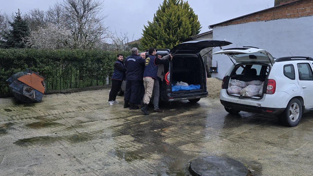 Silivri'de at eti operasyonu: 306 kilogram ele geçirildi
