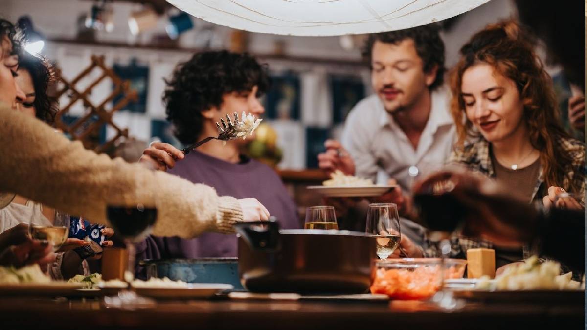 Akşam yemeği ne zaman yenmeli? En uygun saat açıklandı!