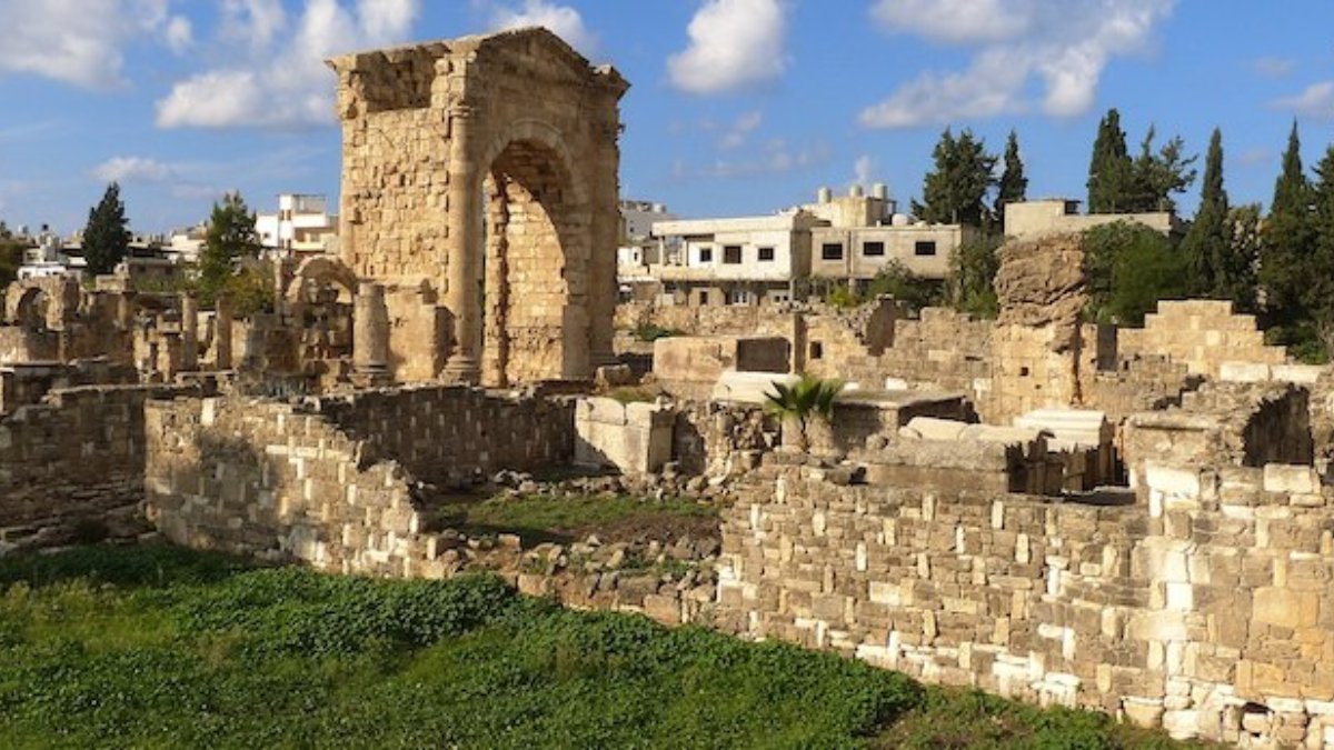 İranlı UNESCO yetkilisi: Saldırılarında 450 yıllık tarihi yapılar yok oldu