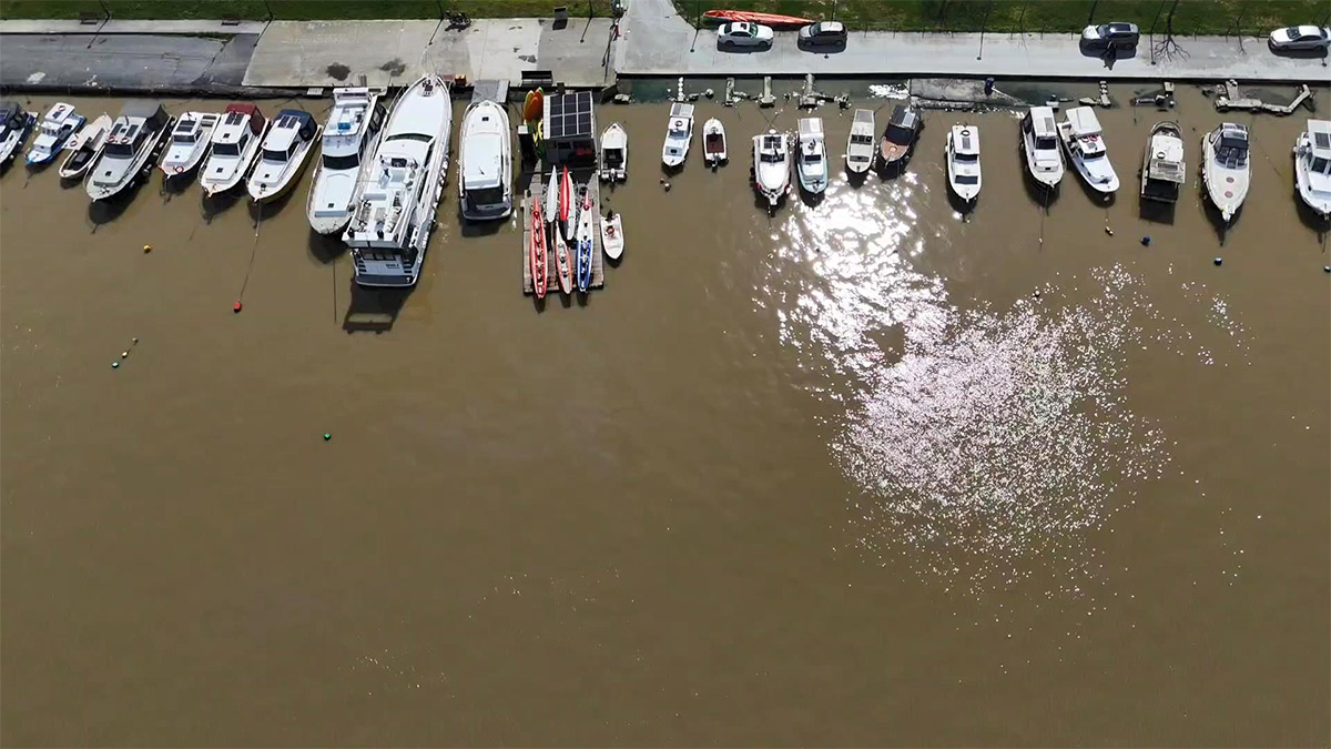 İstanbul’da yağış sonrası Haliç kahverengiye büründü