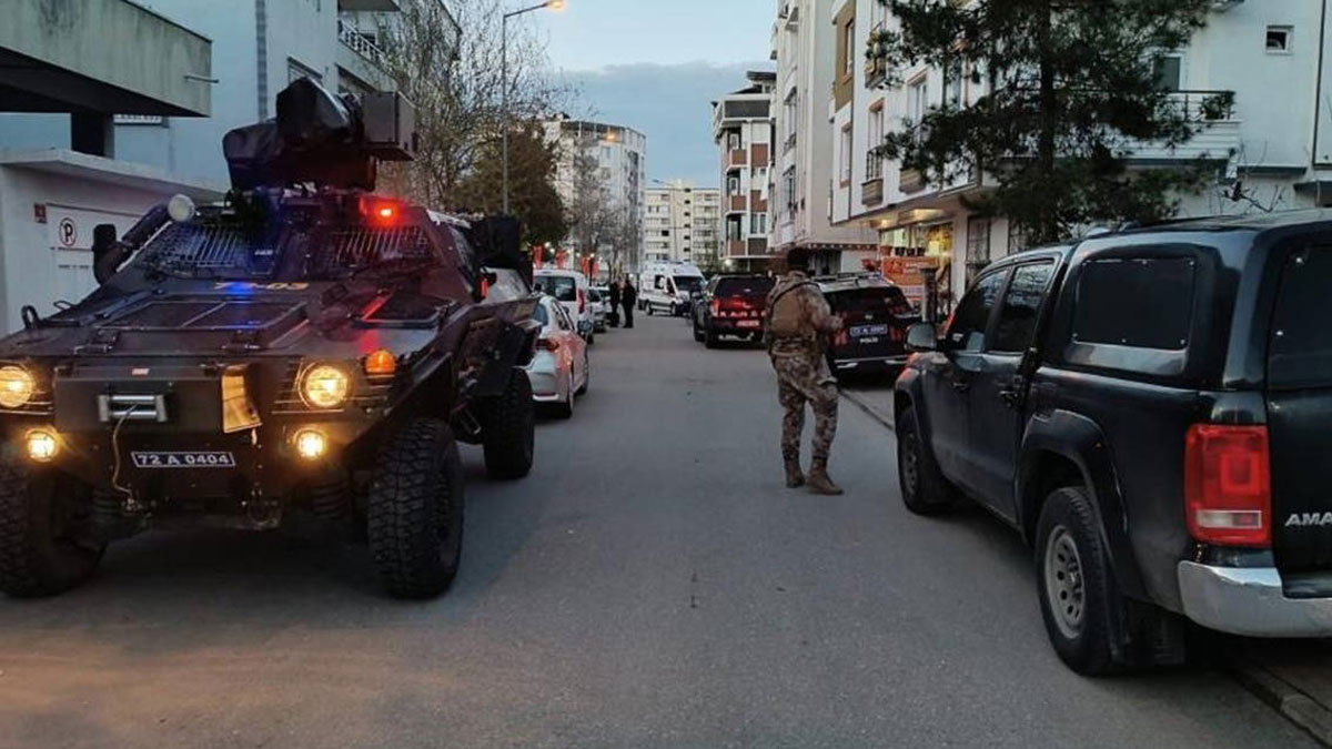 Batman'da aile faciası: 17 yaşındaki çocuk annesini ve ağabeyini öldürdü