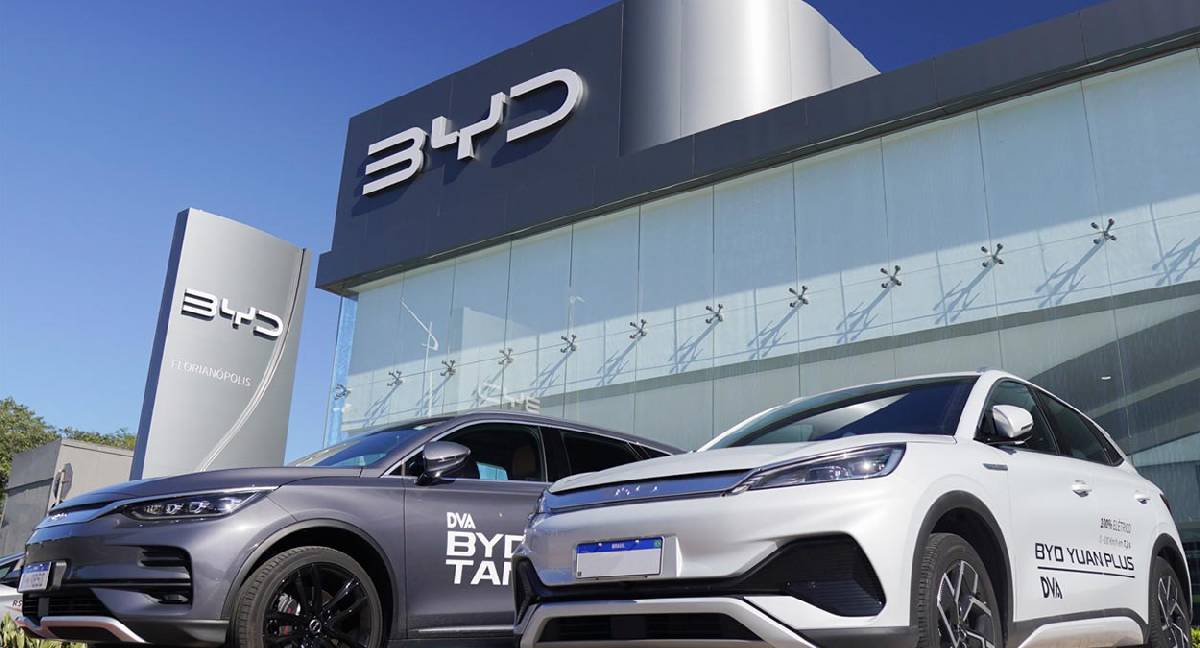 Otomotivde tarihi kırılma: Chery ve BYD baskısına dayanamayan Toyota, 'kusursuzluk' inadından vazgeçiyor!