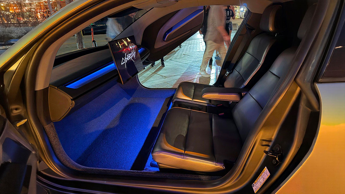 Tesla'nın yeni modeli üretime başlıyor: Ne direksiyon var, ne de pedal