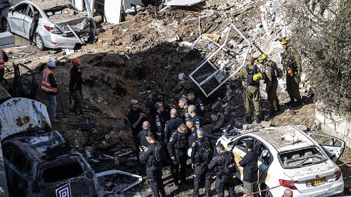 İran’ın düzenlediği misillemelerde Tel Aviv’de 14 kişi yaralandı