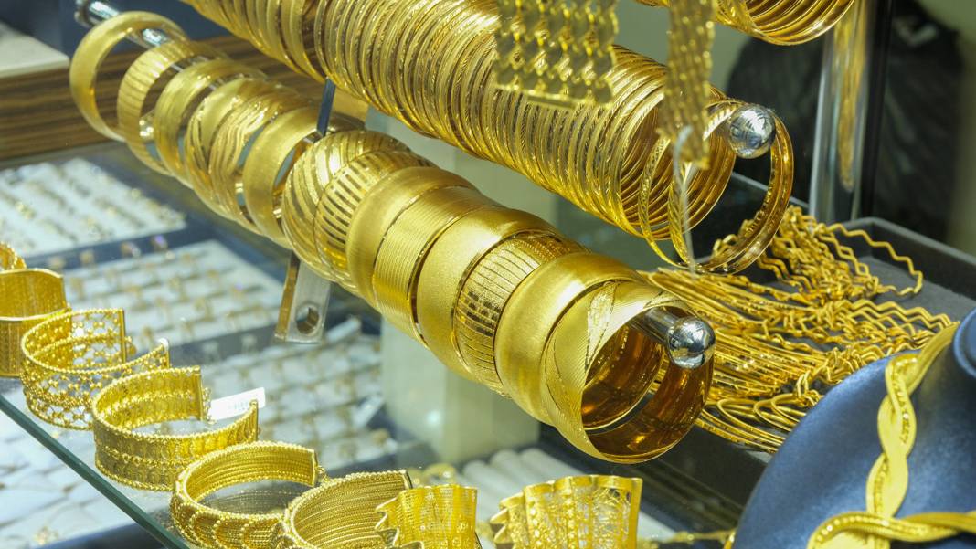 Altında 'büyük durgunluk' kapıda! '1980 senaryosu' uyarısı: Tarihi zirve geride mi kaldı?