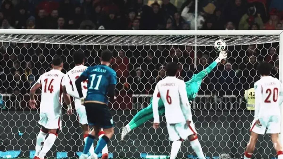 Uğurcan Çakır'dan çarpıcı başarı