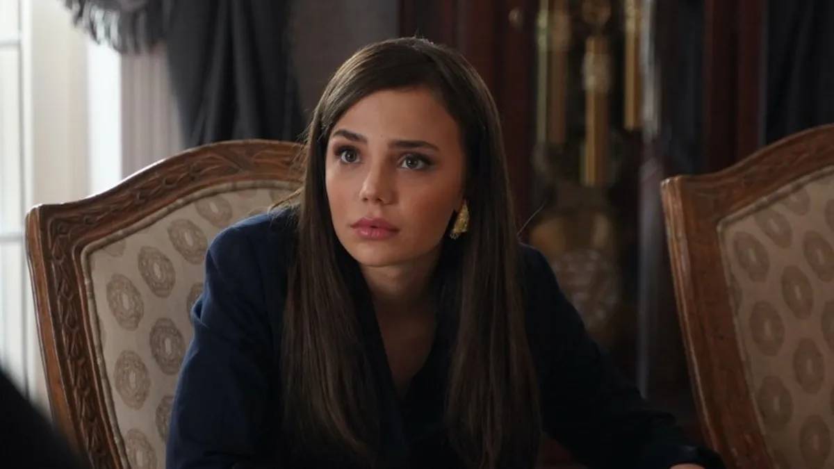 İmaj değiştirdi göz kamaştırdı: Bahar Şahin güzelliğine güzellik kattı