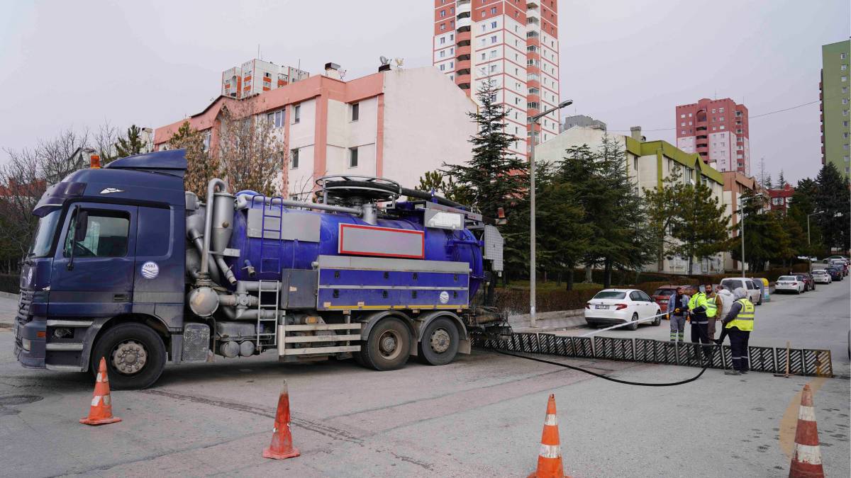 ASKİ 2025’te 334 bin ızgara ve sel kapanını temizledi