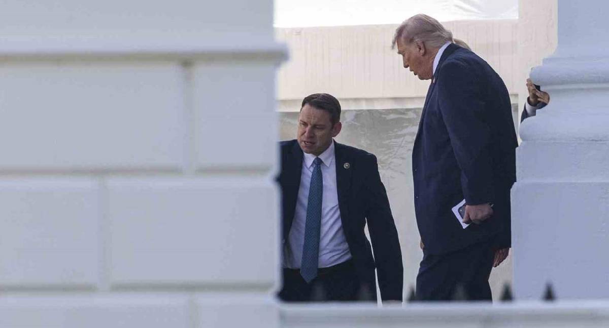 Trump, Yüksek Mahkeme duruşmasına katılan ilk başkan oldu