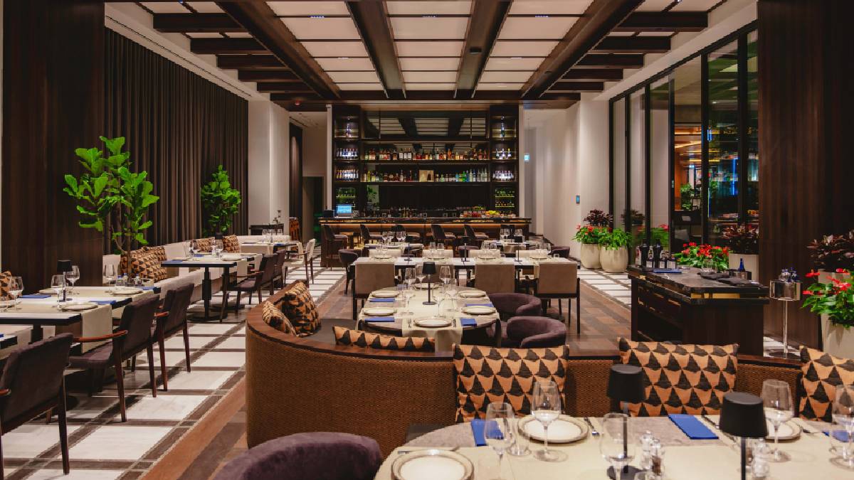 İzmir’e uluslararası lezzet: FARO7 kapılarını açtı