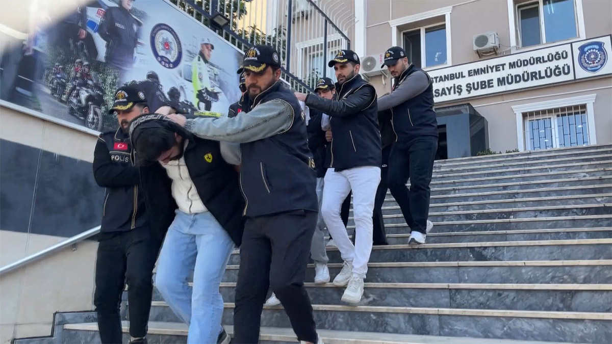 İstanbul’da haraç çetesine operasyon: İş yerlerini kurşunlayan 5 kişi tutuklandı