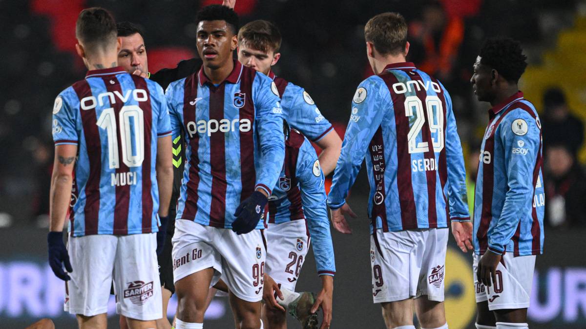 France Football Dergisi Trabzonspor için özel dosya hazırlıyor