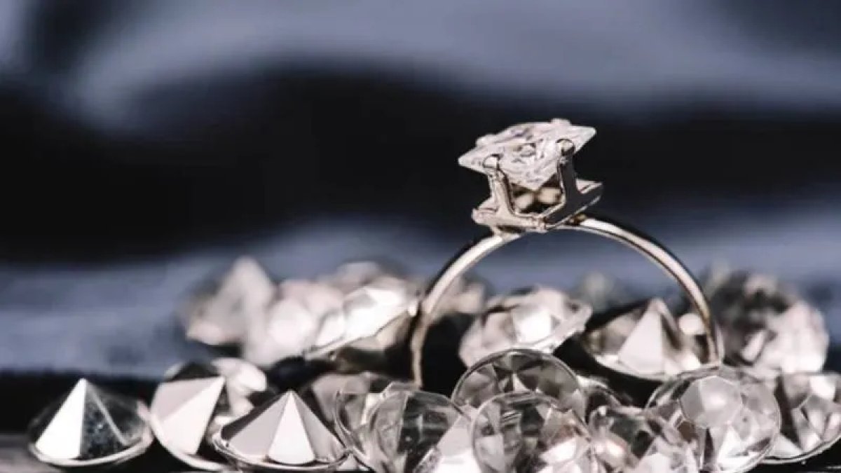 Pırlantaya vergiden son anda vazgeçildi: Nedeni belli oldu