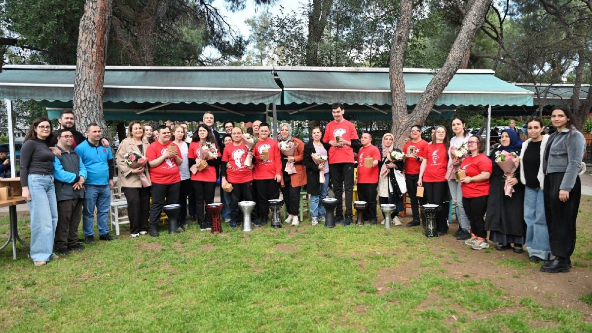Bornova’da engel tanımayan ritimler kalplere dokundu