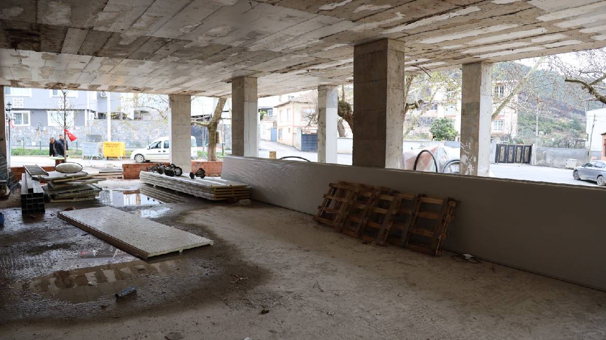 Büyükşehir'den kırsal mahallelere malzeme desteği