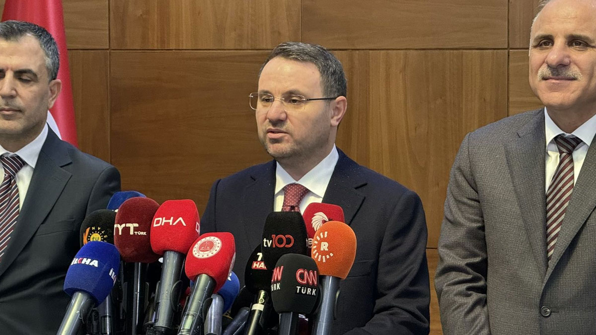 Sosyal medyada yeni dönemi Bakan Gürlek açıkladı: Şirketler 'kimlikle giriş'i kabul etti