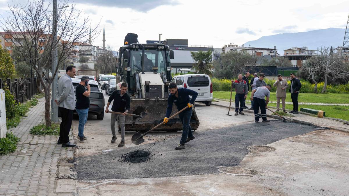 Bornova’da yol seferberliği
