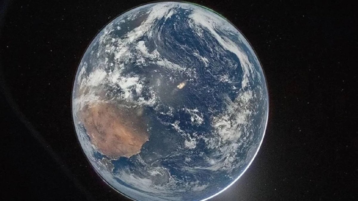 NASA D nya n n Uzaydan ekilmi Yeni G r nt lerini Yay nlad KARAR