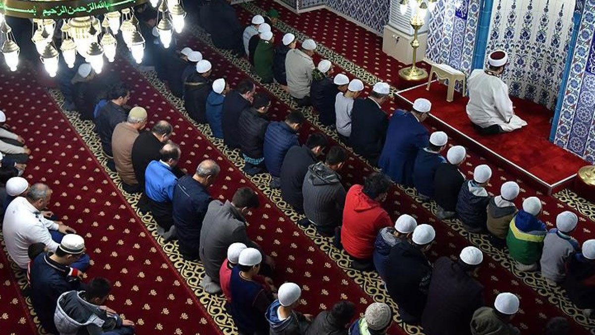 TGSS araştırması: İnançta çözülme yok! Deizm artmıyor ama din adamlarına güven azalıyor