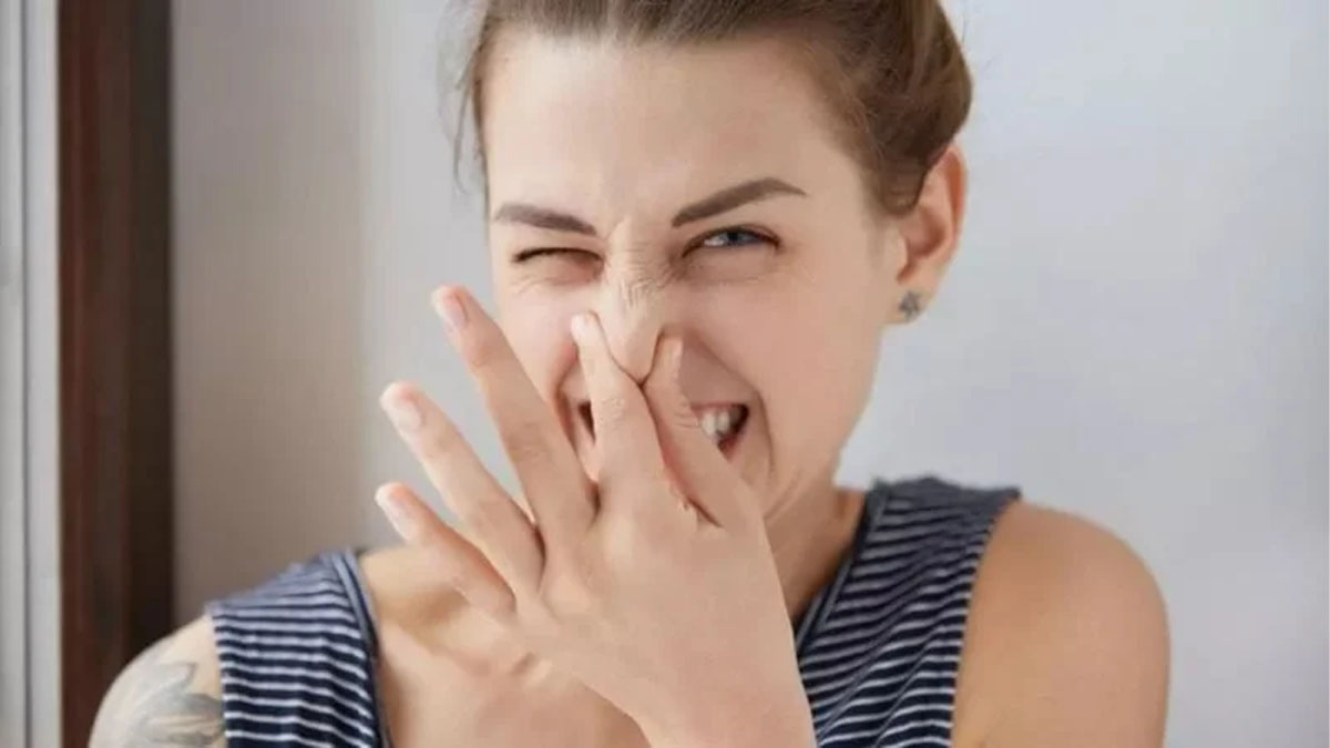 Bilim dünyası yılların tartışmasına noktayı koydu: Erkeklerin mi yoksa kadınların mı gazı daha kötü kokuyor?