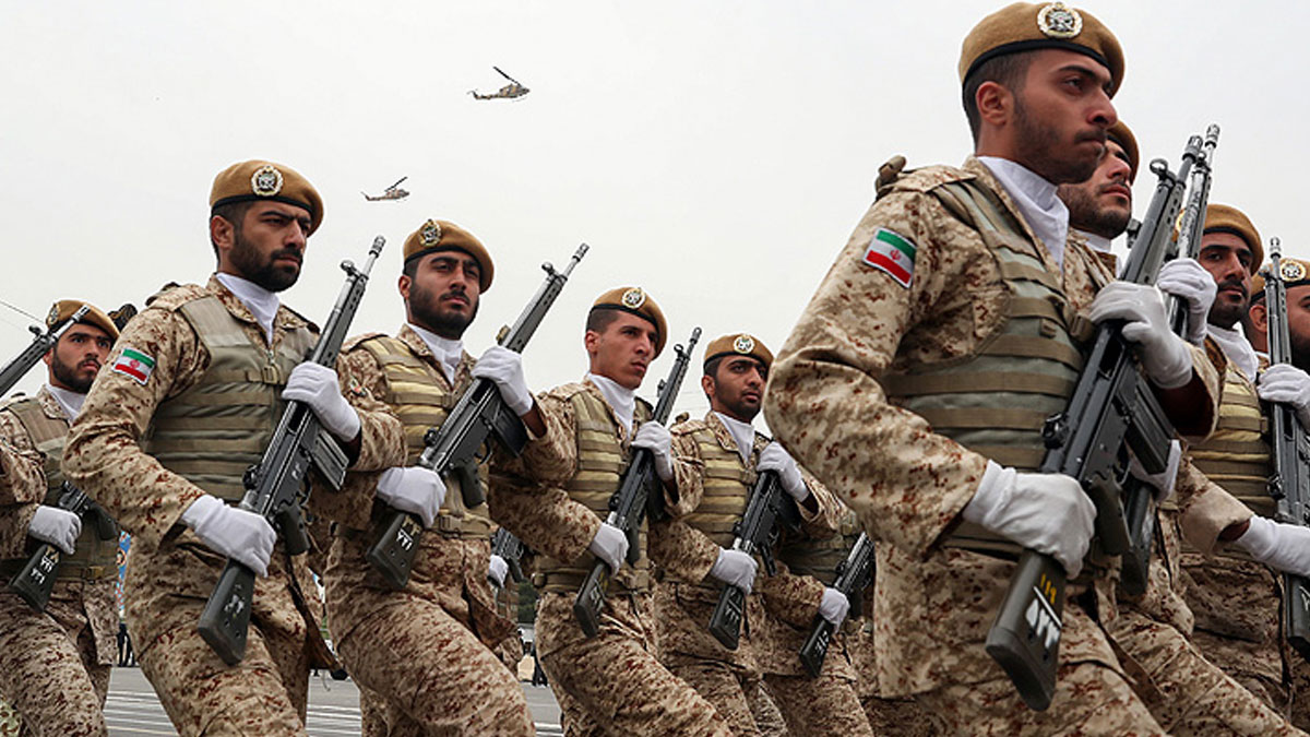 İran Ordusu'ndan kararlılık mesajı: Pişman edene kadar devam