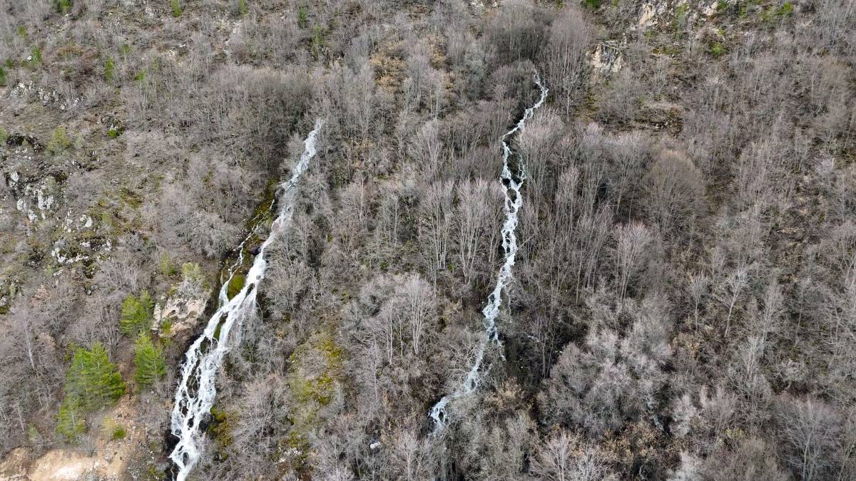 Her sene Nisan ayında başlıyor, kaynağını kimse bulamıyor! Sadece 15 gün boyunca devam ediyor