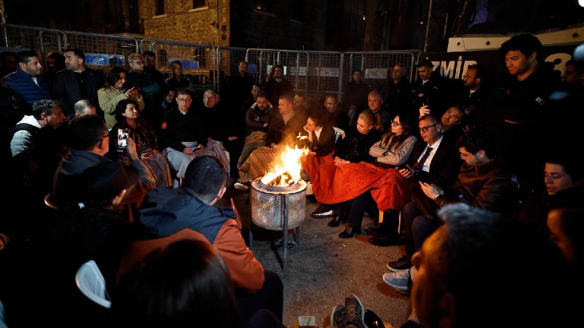 Tugay’dan Meslek Fabrikası önünde kararlılık mesajı: Tek başıma da olsam devam edeceğim