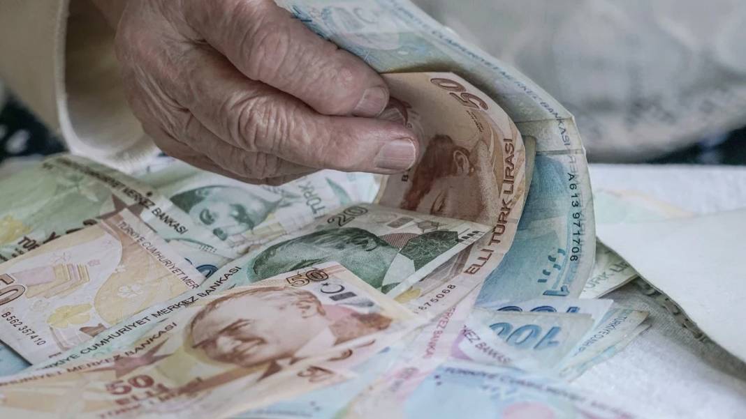 Emekli zammında en az yüzde 15 artış bekleniyor: 3 aylık enflasyonla yüzde 10,04 zam garanti