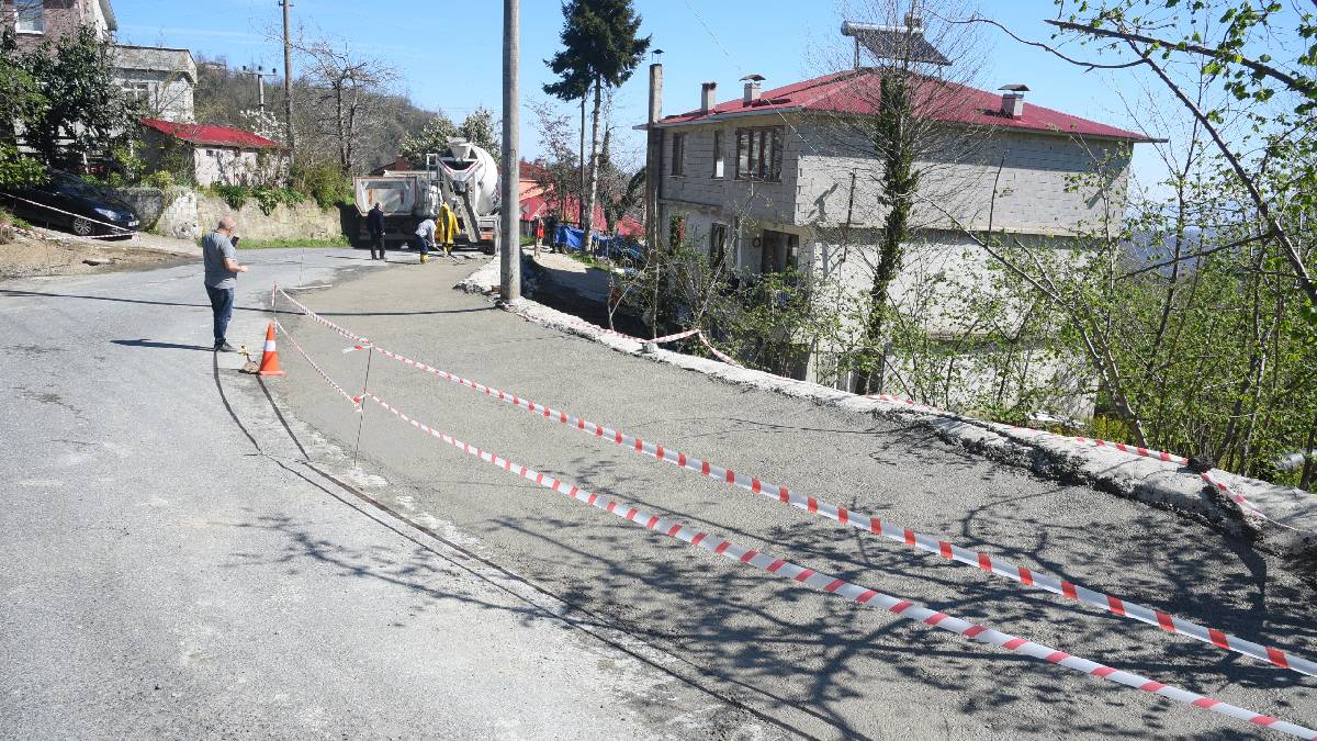 Mahallelerde düzenleme ve yenileme çalışmaları sürüyor