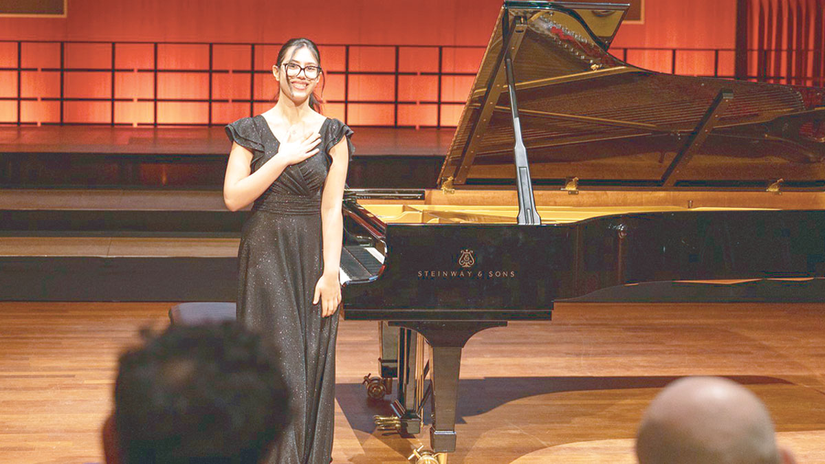 Türkiye’nin gururu genç  piyaniste Hollanda’dan birincilik