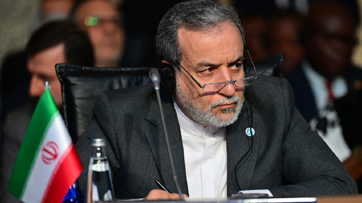 İran: Hürmüz Boğazı 'şartlı' açılıyor