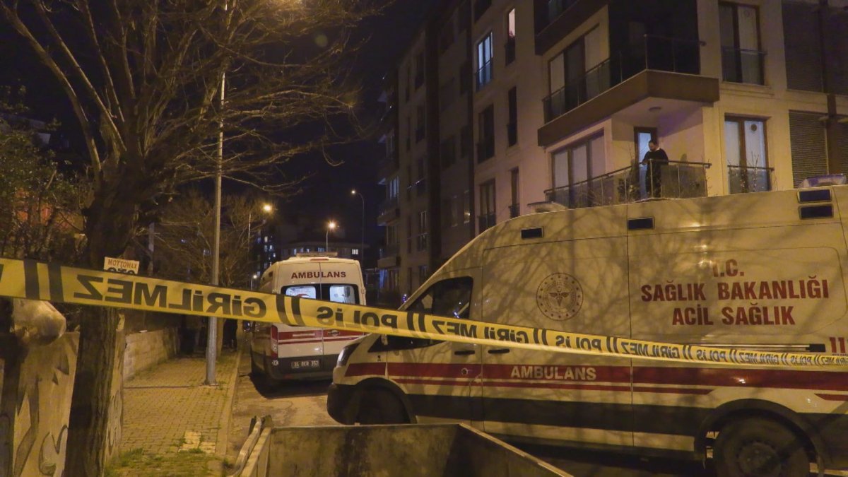 İstanbul'da kan donduran olay: Annesi ile ağabeyine kurşun yağdırdı