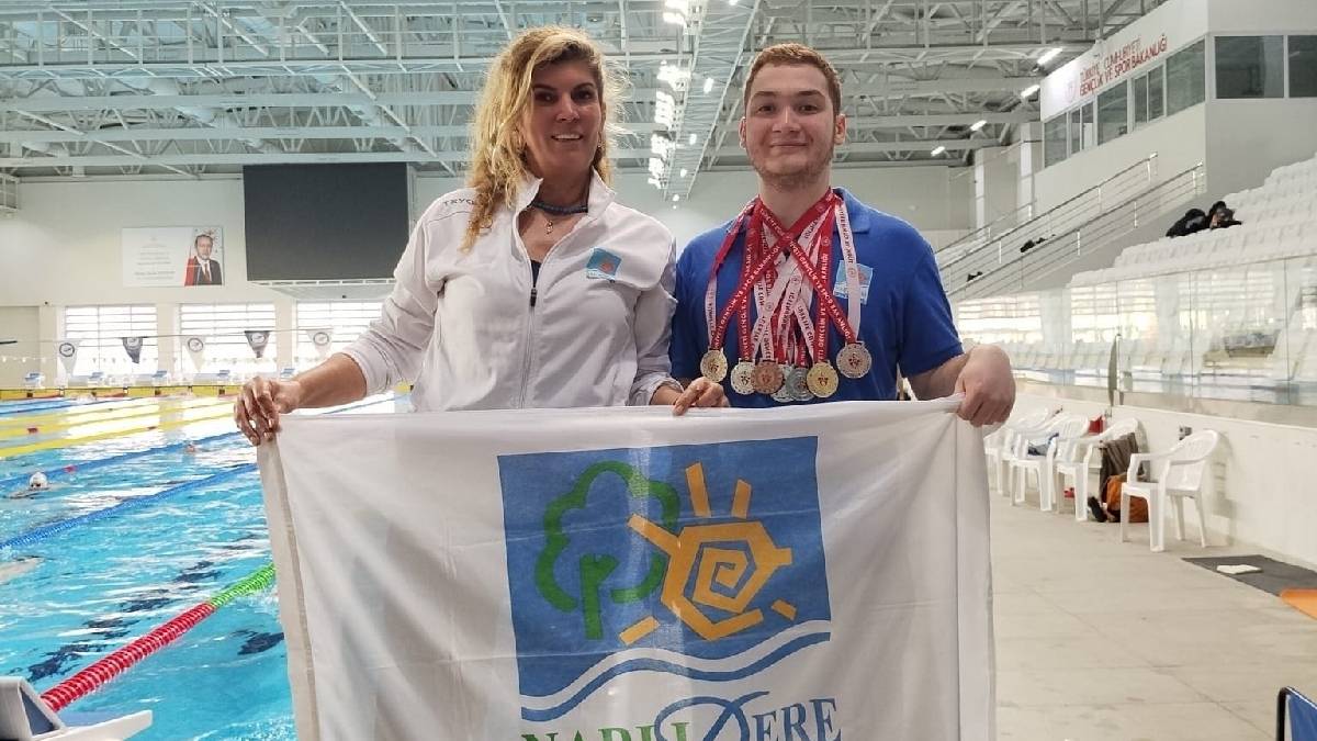 Narlıdere’nin madalya avcısı Sarp’tan büyük başarı