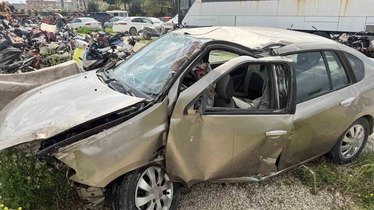 Tarsus’ta feci kaza: 2 ölü, 2 yaralı