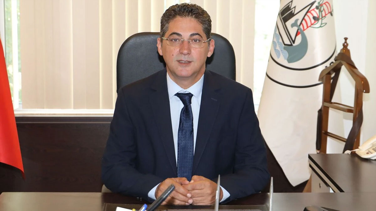 CHP'li Burhaniye Belediyesi'nde başkan yardımcısı istifa etti