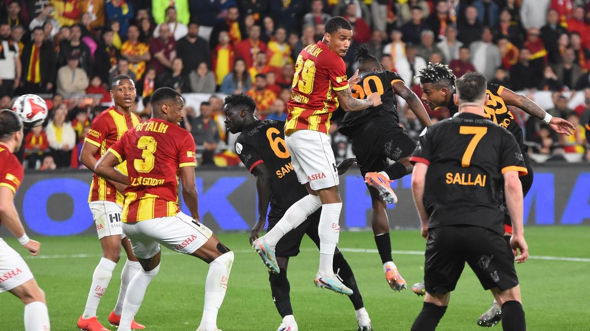 Galatasaray İzmir'de hata yapmadı: Göztepe'yi rahat geçti farkı 4'e çıkardı