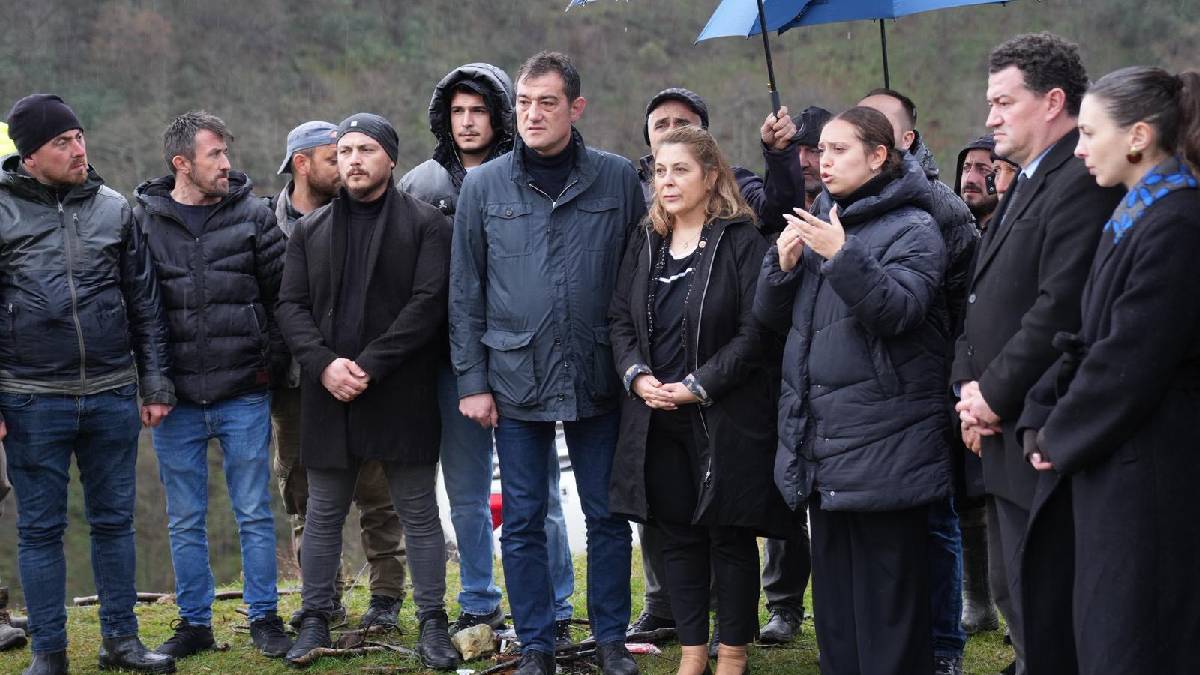 Başkan Köse Tirebolu Sekü köyüne giderek vatandaşların mücadelesine destek verdi