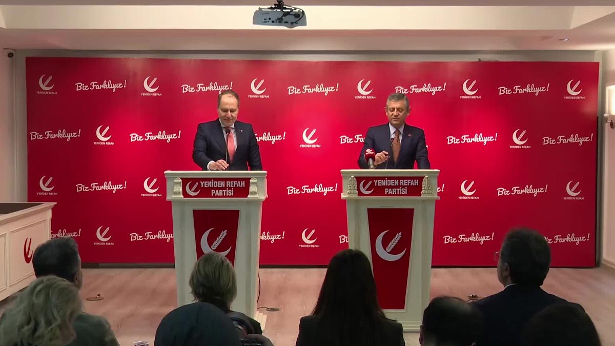 Özel'den siyasi partilere ziyaret: Ara seçim erken seçimin kapısını açıp yoksulluğu bitirecek